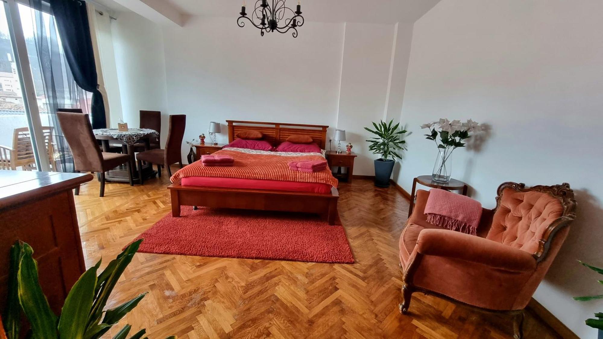 Апартаменти Toma Boutique Брашов Екстер'єр фото